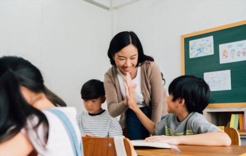 Pendidikan Dalam Membentuk Generasi Penerus Bangsa Indonesia